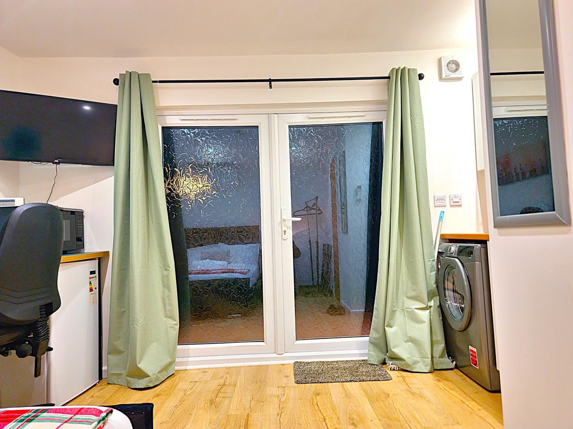 Open Plan Studio With Garden Milton  Exterior foto